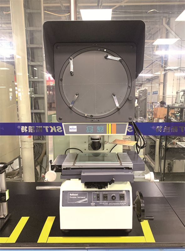 Digital Measuring Projector