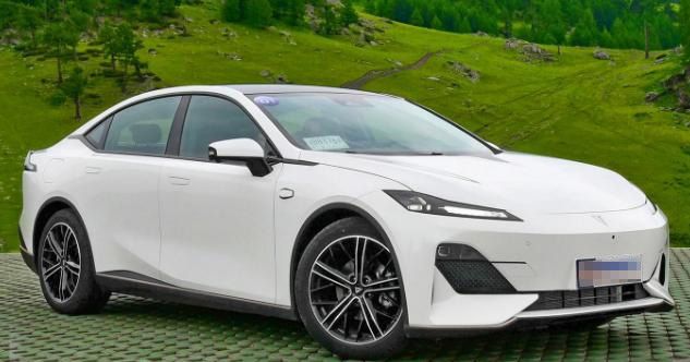 Changan Deep Blue SL03